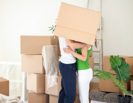 Local van service supporting a flat or office relocation in Camdentown