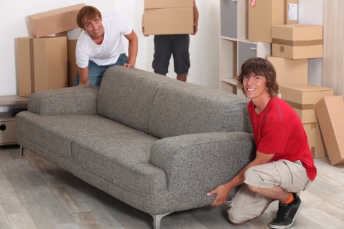 Residential moving support for flats and houses near Camden