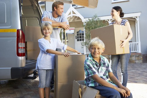 Residential moving support for flats and houses in Camdentown