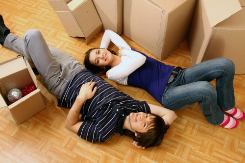 A local house moving service helping customers relocate in Camdentown